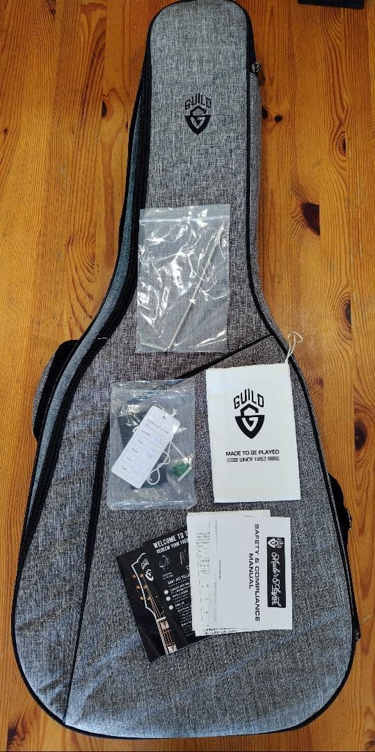 ギター GUILD SURFLINER DELUXE