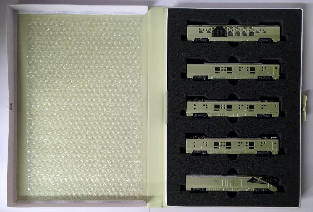 鉄道模型 E001形 四季島 10両セット 　　特別企画品！！