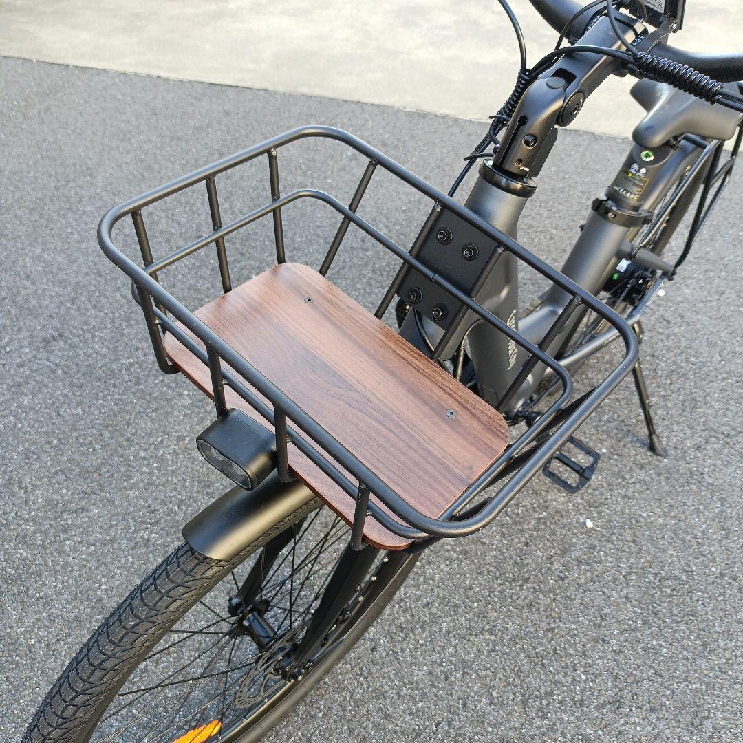 ADO Air 28 Pro。カゴ付き。電動アシスト自転車