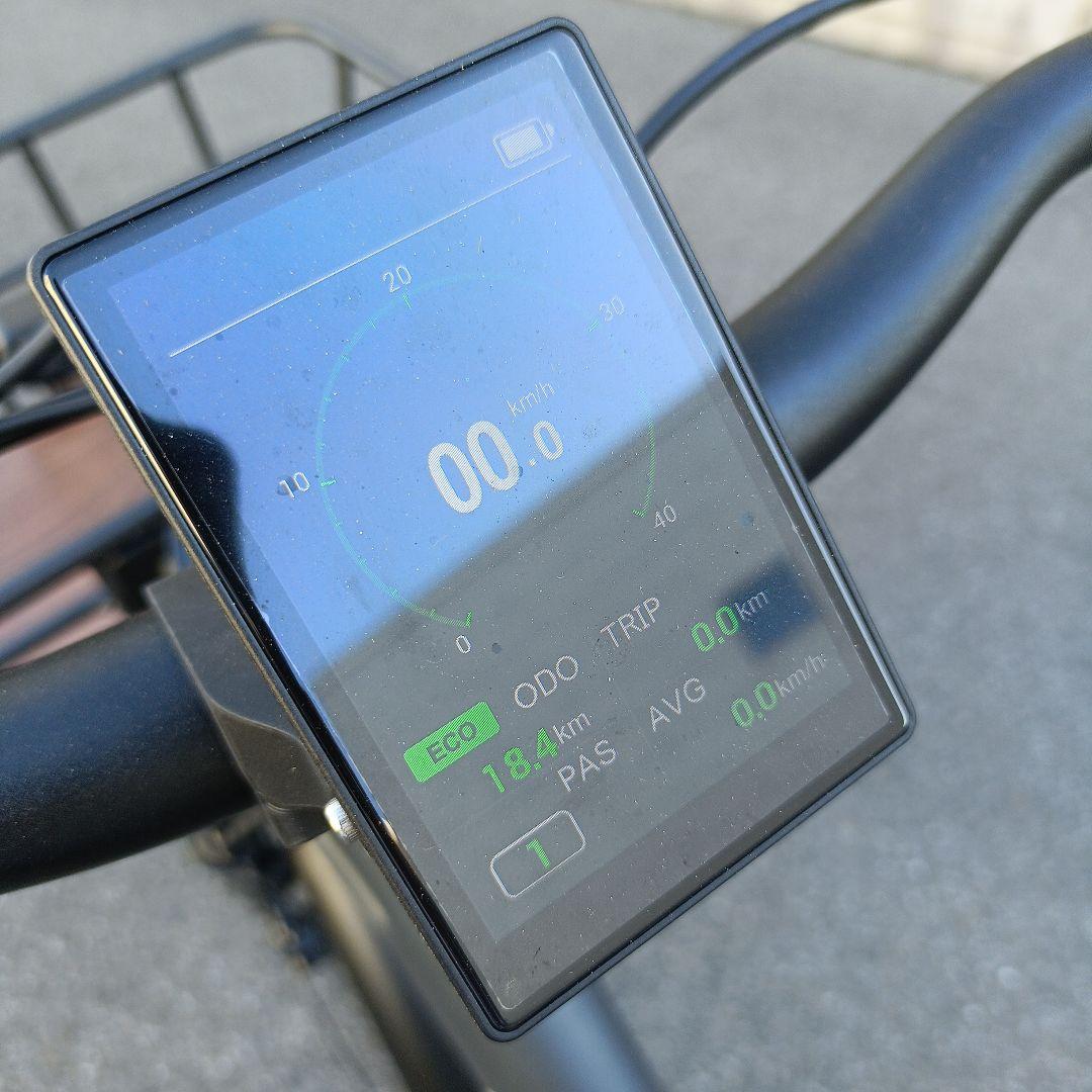 ADO Air 28 Pro。カゴ付き。電動アシスト自転車