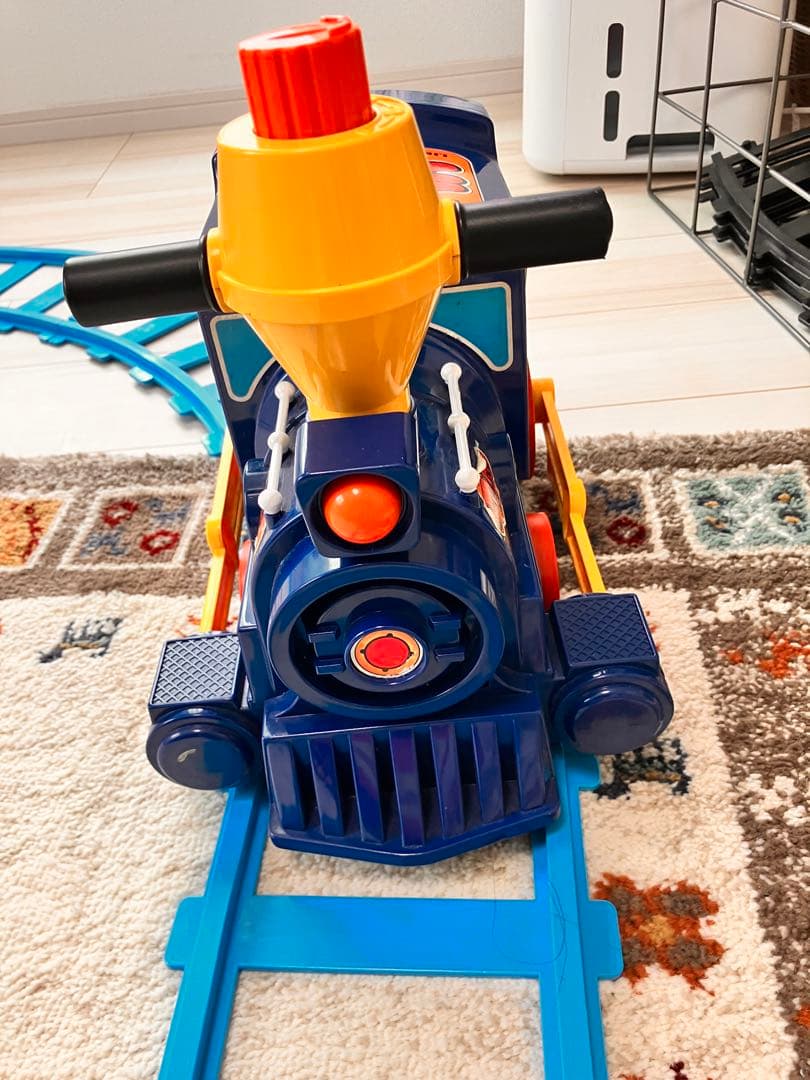 チビロコ　LITTLE LOCO