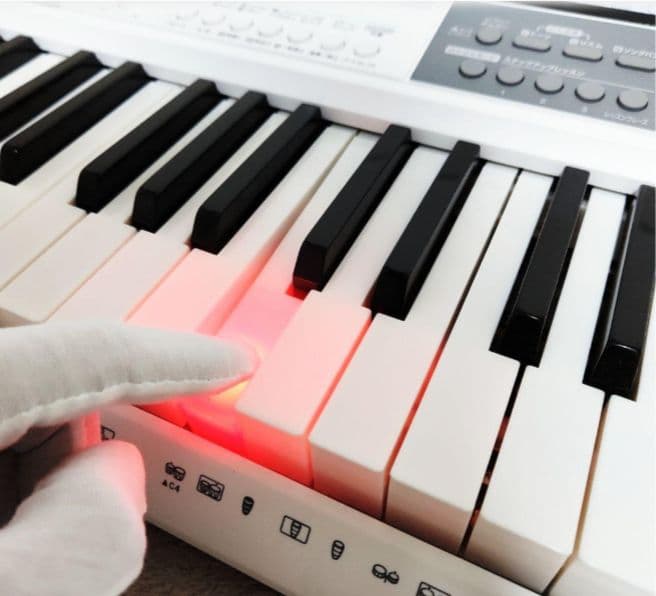 H　CASIO　カシオ　光ナビゲーションキーボード　LK-516　YK