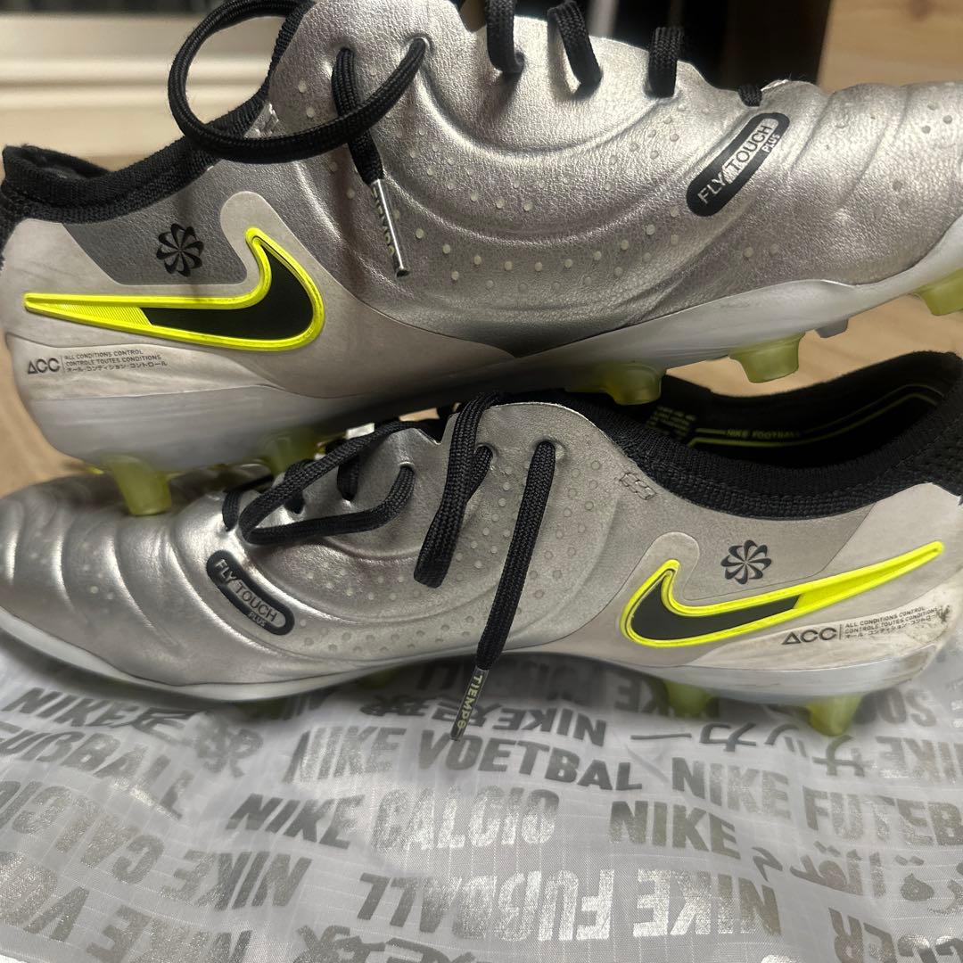 ナイキ ティエンポレジェンド10 エリート AG 27.5cm