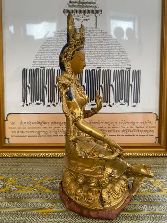 チベットの菩薩、グリーンターラの仏像