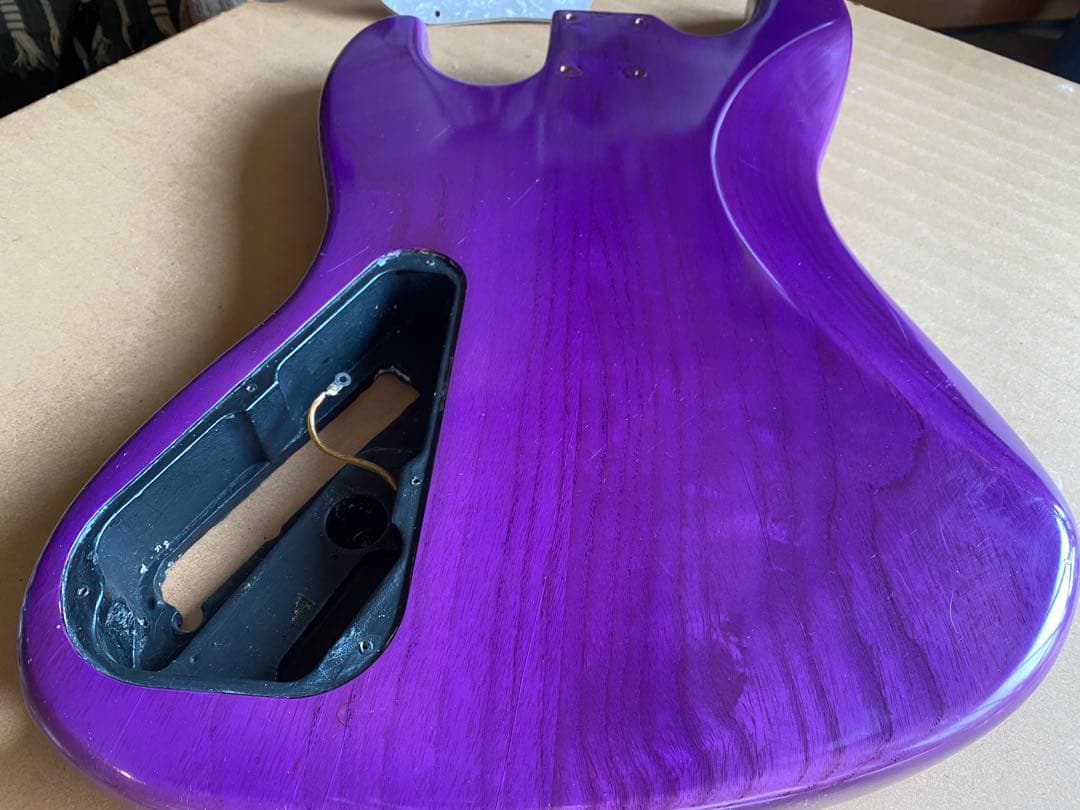 Blade Levinson ジャズベースボディ2ピース:スイス製 レア！