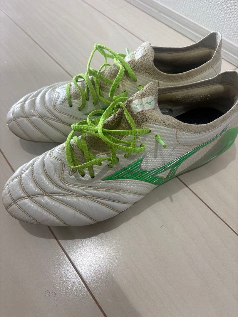 ミズノ モレリアNEOiV β スパイク トレシュー26.5