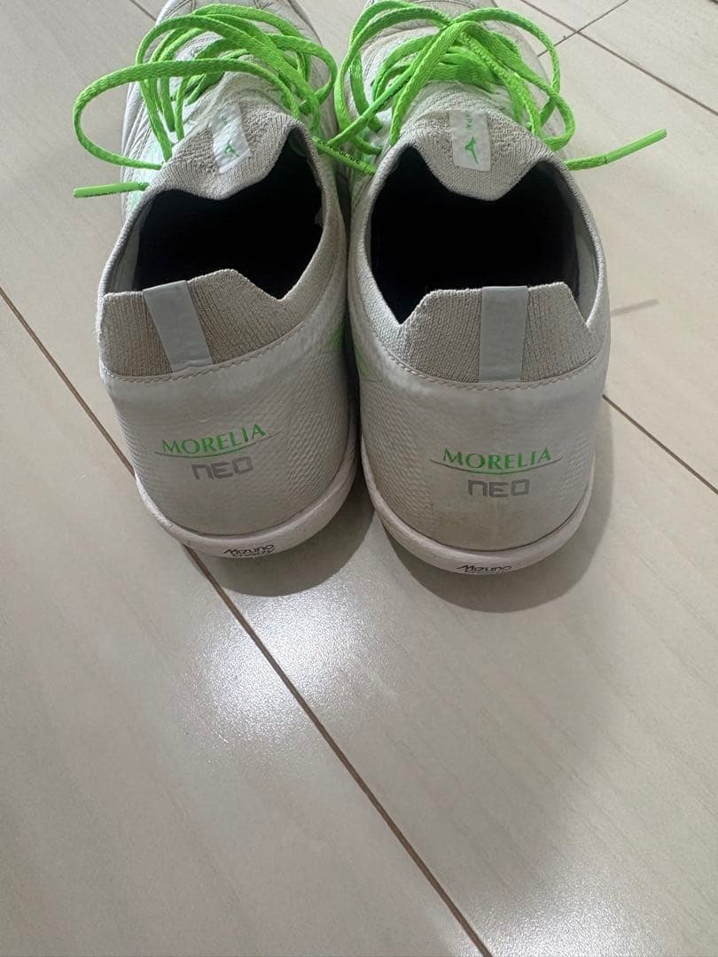 ミズノ モレリアNEOiV β スパイク トレシュー26.5