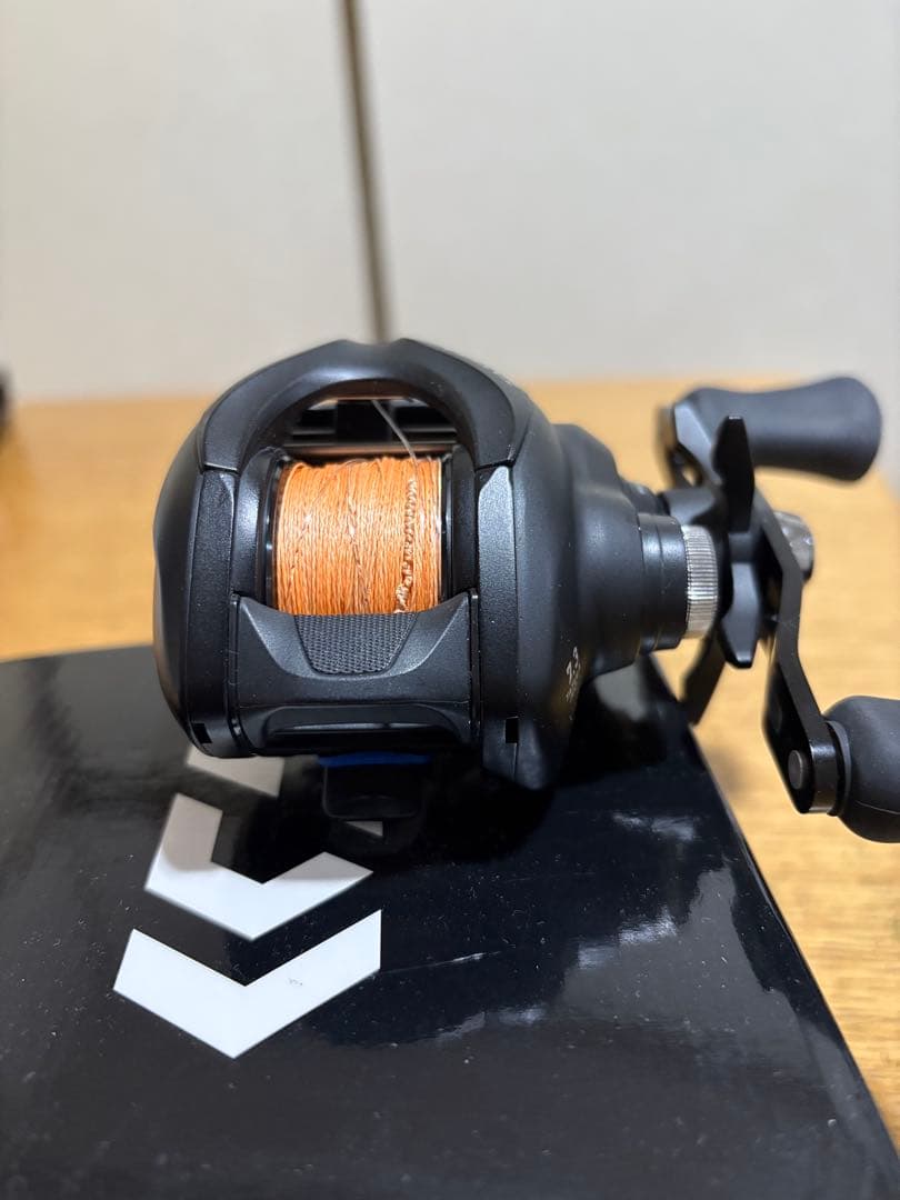 ダイワ　タトゥーラTW200H ベイトリール