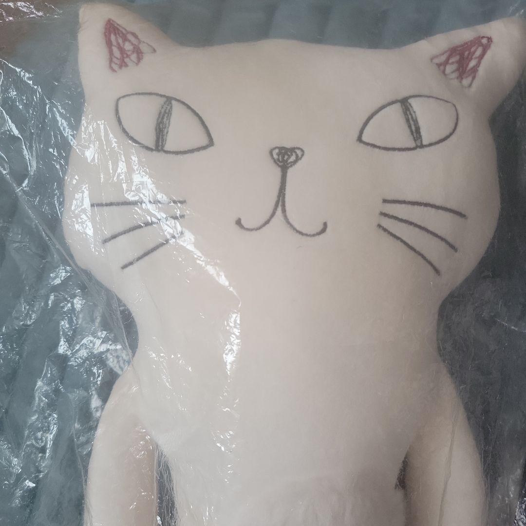 猫型抱き枕クッション2個セット（ホワイト・ブラック）