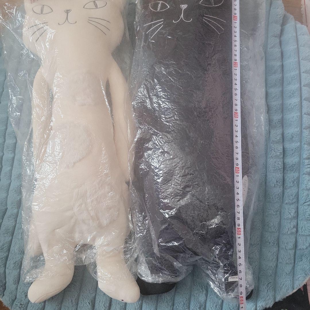 猫型抱き枕クッション2個セット（ホワイト・ブラック）