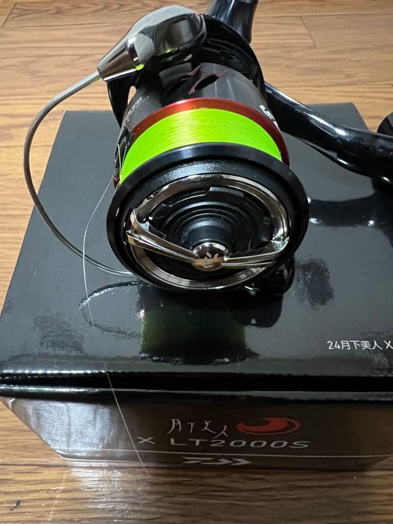 ［美品］ダイワ 月下美人X LT2000S スピニングリール
