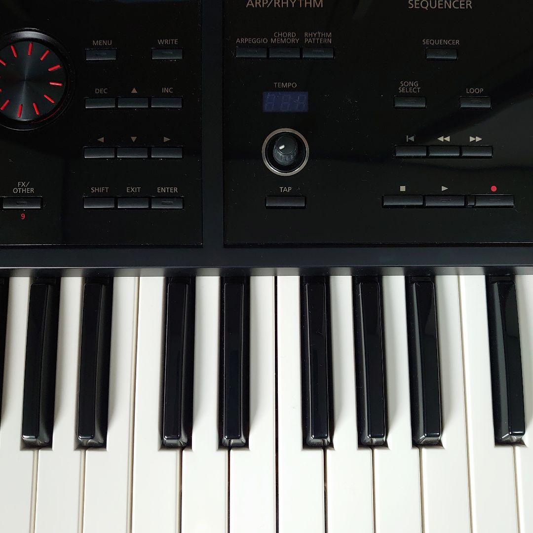 Roland FA-06 61鍵キーボード(ソフトケース 、取扱い説明書付き)