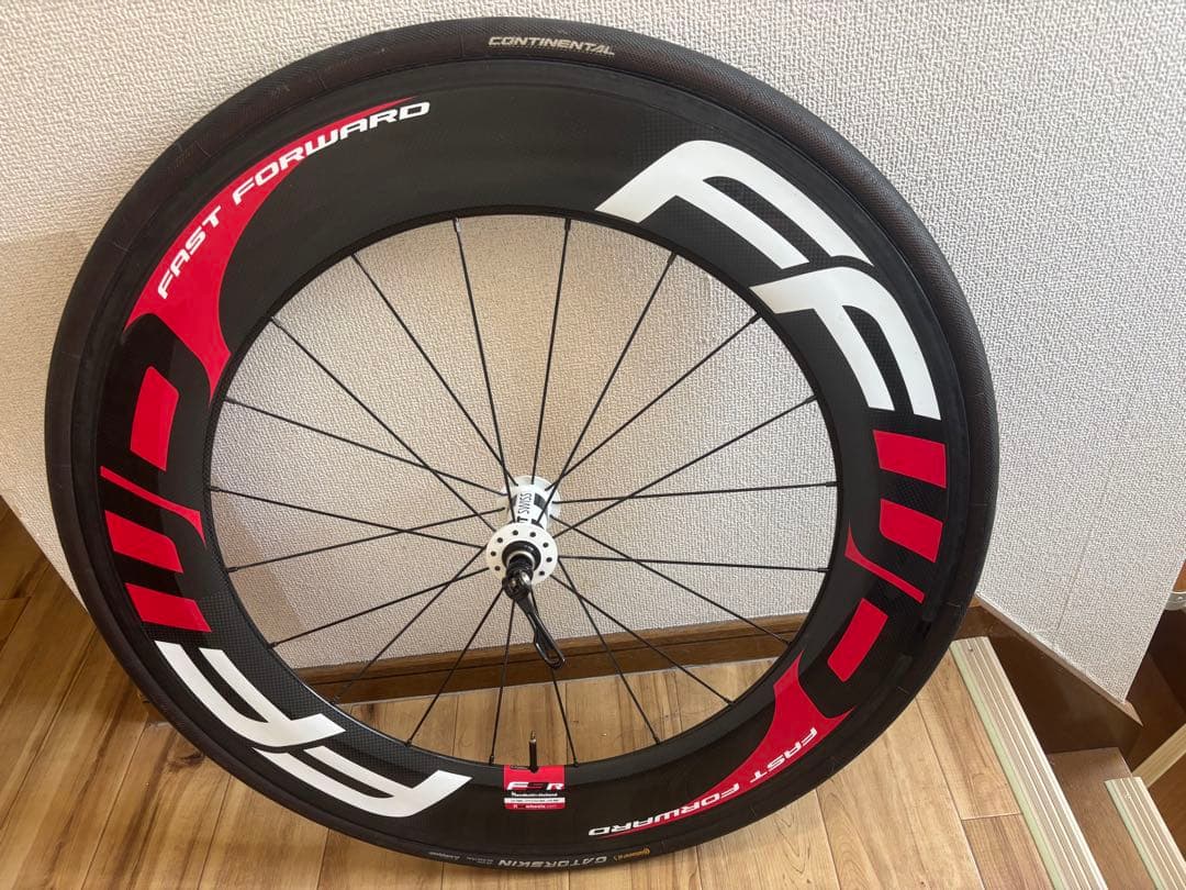 FFWD F9R チューブラー　フロントのみ