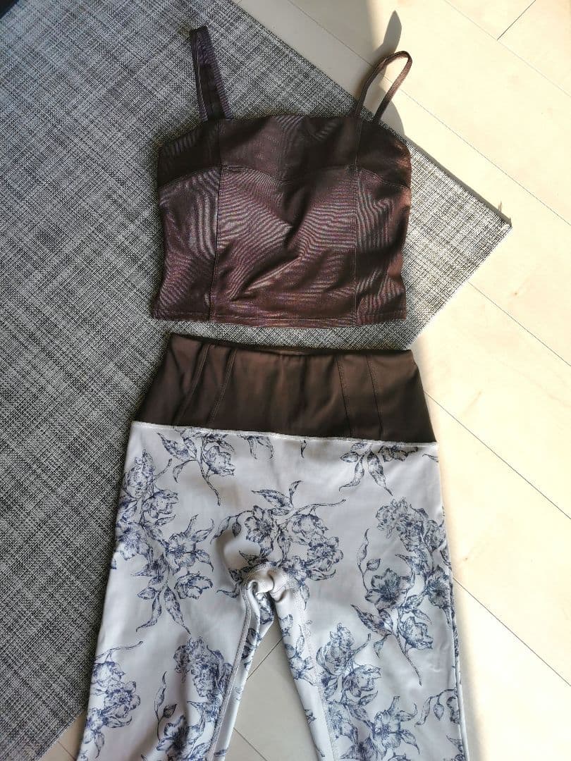 ヨガウェア　上下セット　SUKALA LAVA