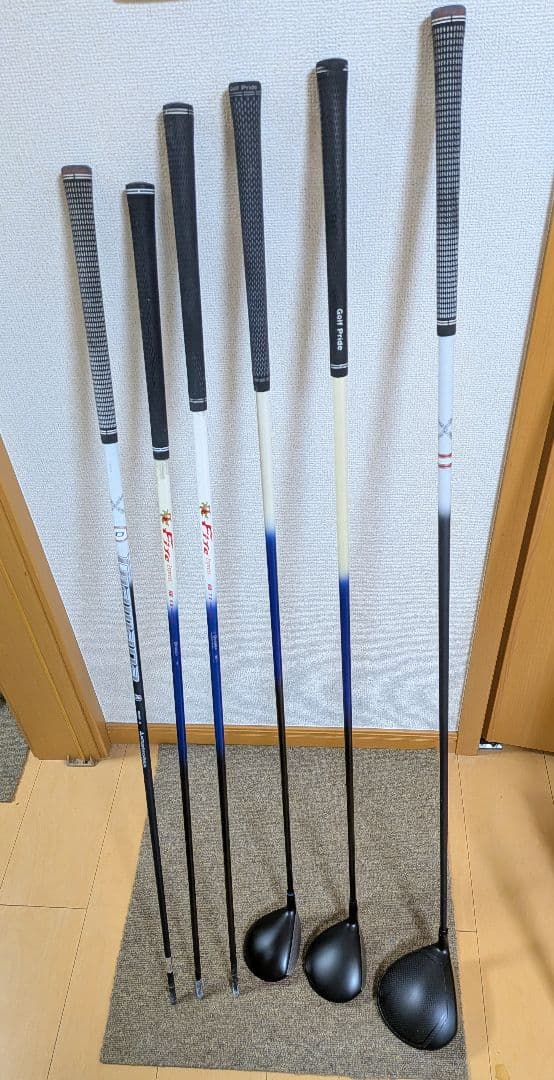 ブリヂストンB2ドライバー.3w.5wファイヤーエクスプレスシャフトと3本付き