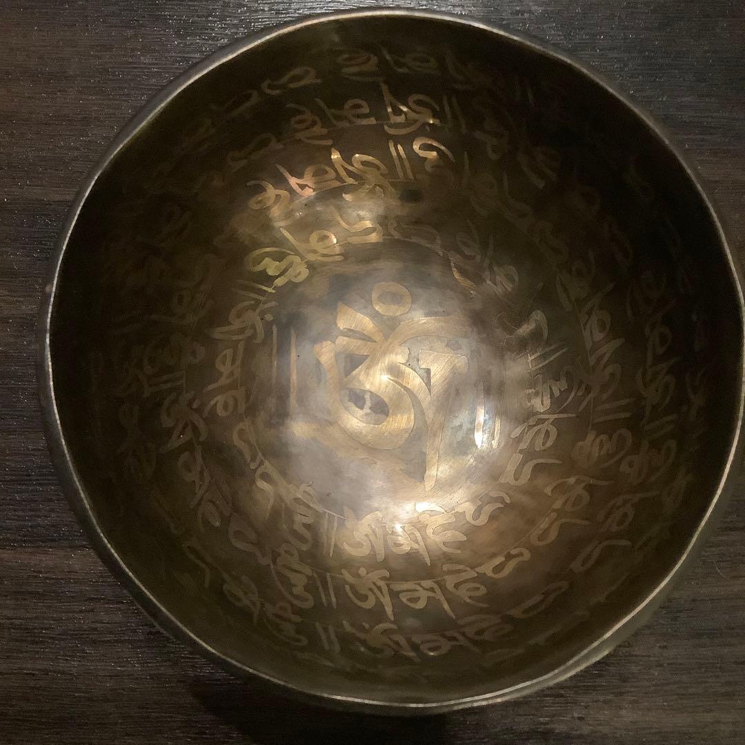 no50チベット産 シンギングボウル 新品 チベタンボウル 15cm AUM