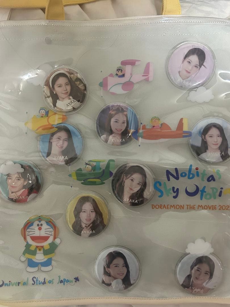 NiziUグッズ　まとめ売り　アヤカ缶バッチ　ANOグッズ　うちわ　　銀テ