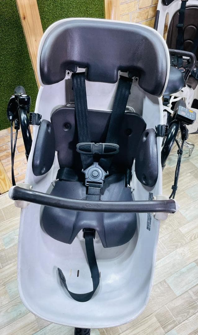 超特価 No1モデル ホワイト ギュット子供乗せ電動アシスト自転車 H1568