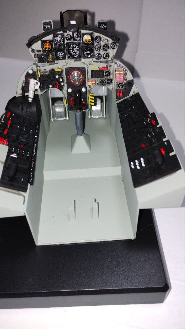 プラモデル完成機　1/12　F-104Gコクピット