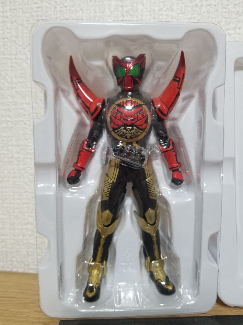 仮面ライダーオーズ　真骨彫　アーツ　タマシーコンボ