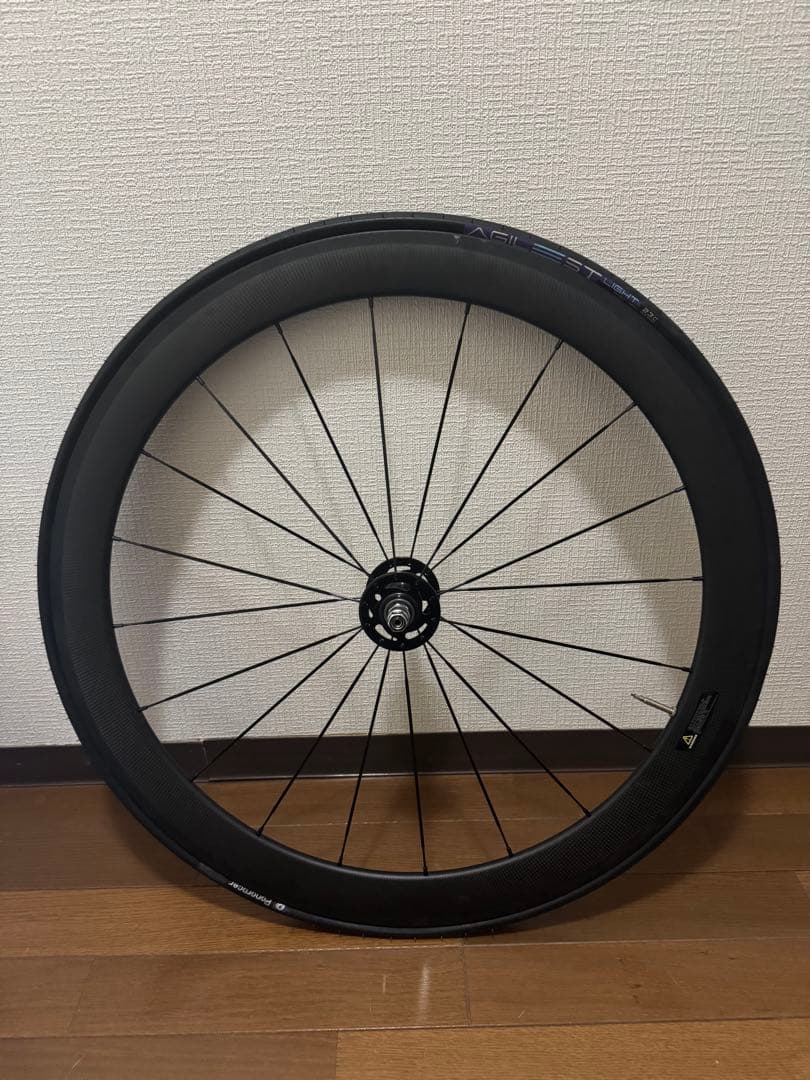 カーボンホイール　前輪