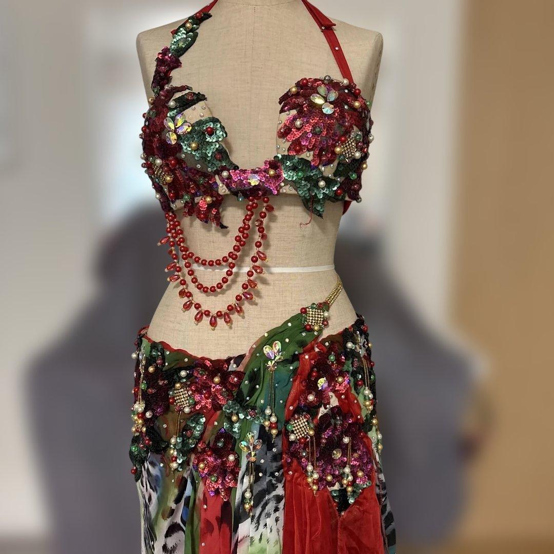 ベリーダンス セットアップ 赤緑装飾