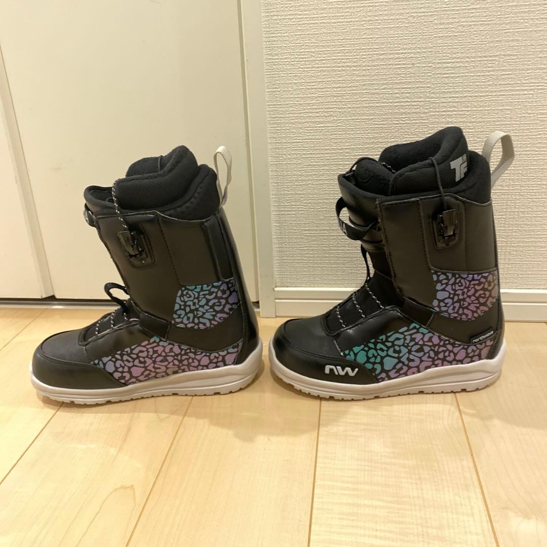 【美品_即日発送】NORTHWAVE DAHLIA 24cm 22-23モデル