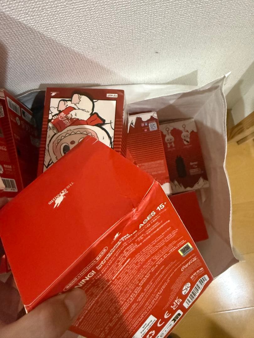 THE MONSTERS LABUBU ぬいぐるみコーラCOCA-COLA開封品
