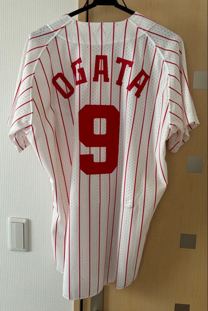 広島東洋カープ　緒方孝市選手　ユニフォーム　Lサイズ　希少　レジェンド