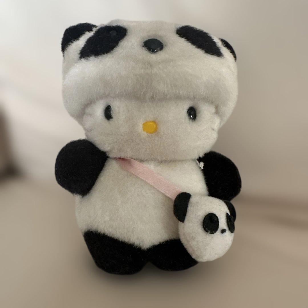 ハローキティ　パンダ　ポシェット　ぬいぐるみ