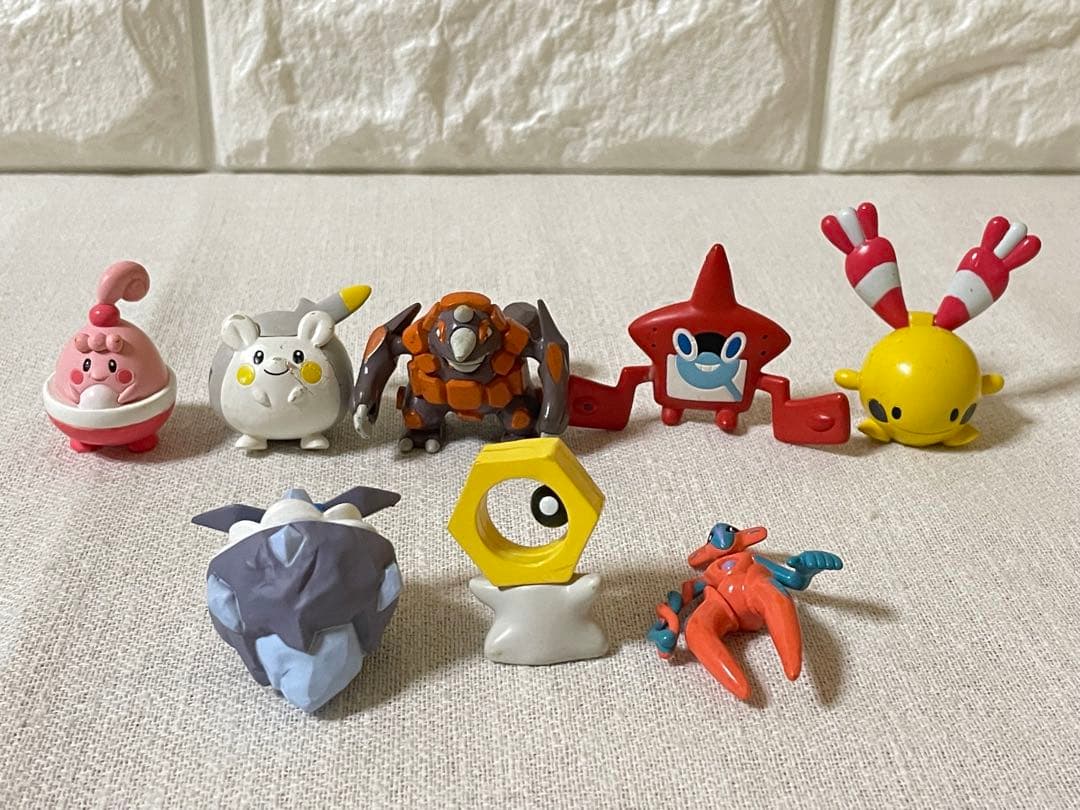 ポケモン　モンコレ　アルセウス　リザードン　ピカチュウ　レジギガス　シードラ