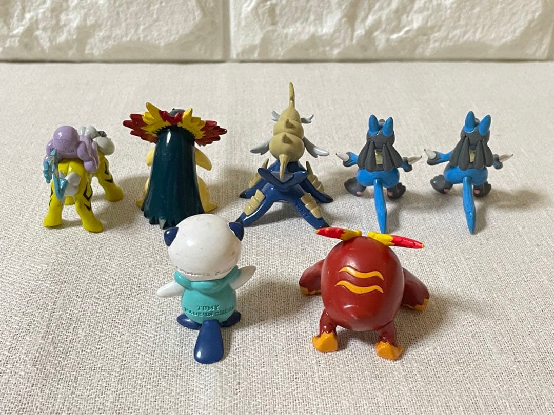 ポケモン　モンコレ　アルセウス　リザードン　ピカチュウ　レジギガス　シードラ