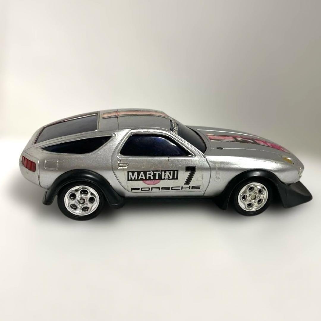 ポルシェ928 マルティーニレーシングのミニカー