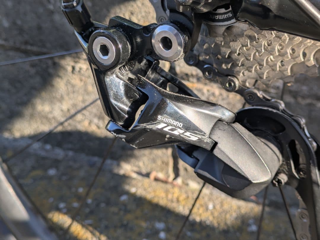 カーボンパーツ多数！Giant TCR