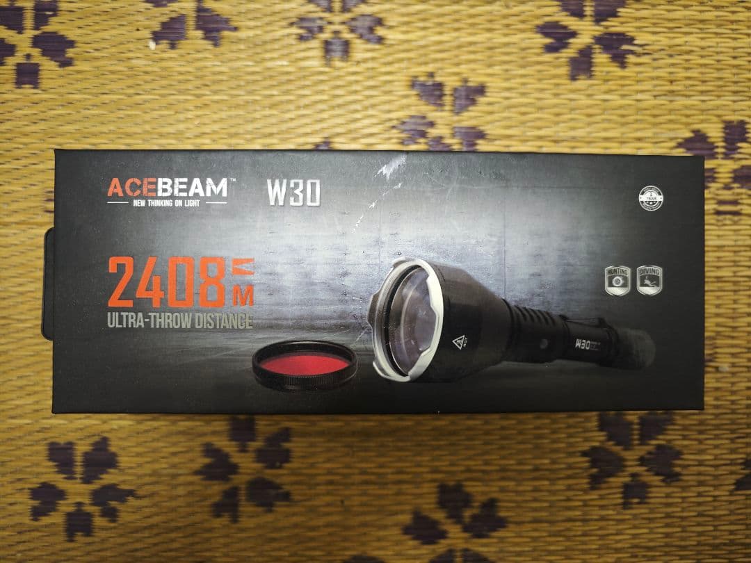 ACEBEAM W30 懐中電灯 2408m