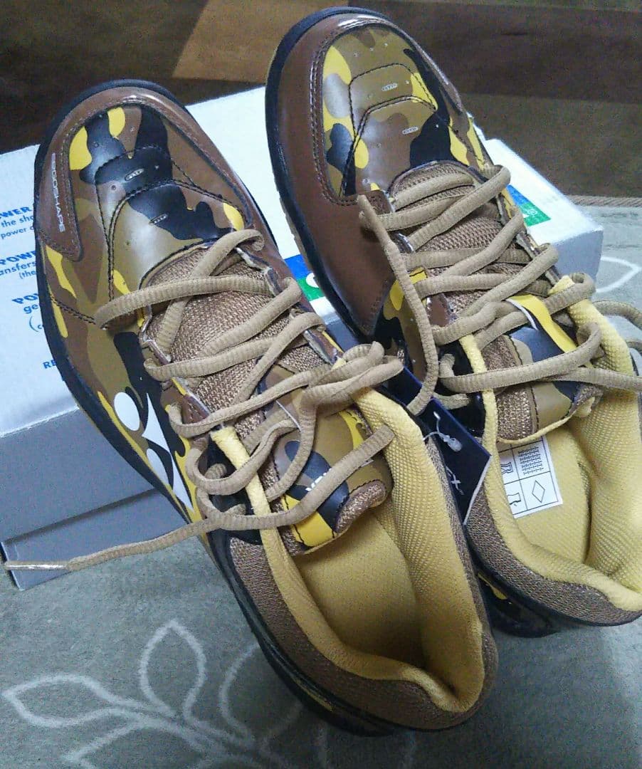 新品 YONEX バドミントン シューズ 25.5㎝