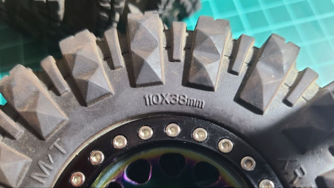 クローラーラジコン用　アルミホイール、タイヤ110㎜