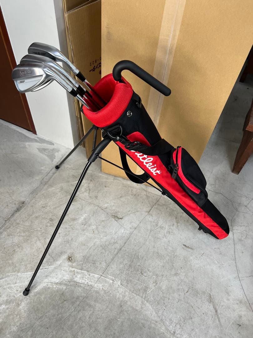 タイトリスト セルフスタンドバッグ　自宅保管　未使用品　レッド
