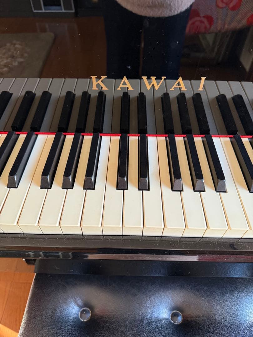 KAWAI アップライトピアノ 黒 椅子付き