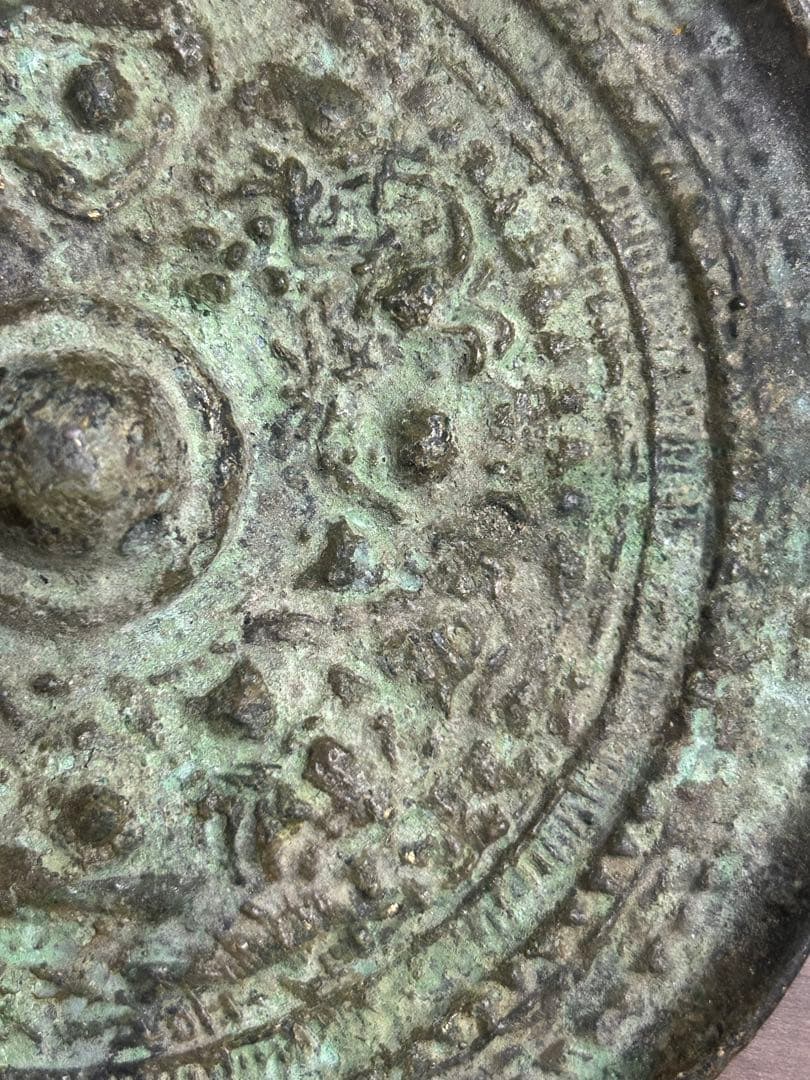 中国古董，銅鏡，古銅製。