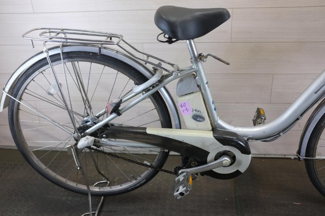 良品新基準　ブリヂストン製　アシスタ　26インチ　3段　4.0Ah充電器あり