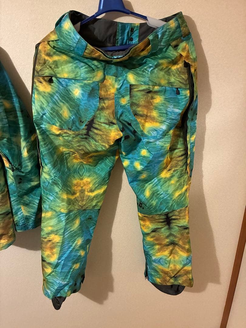 Burton ak 2L スタッガー　ジャケット&パンツ