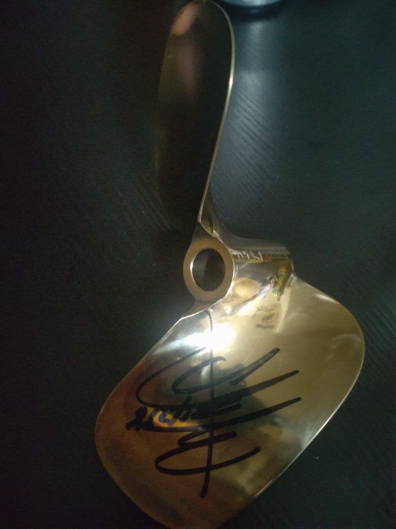 サイン入りプロペラ型アイテム