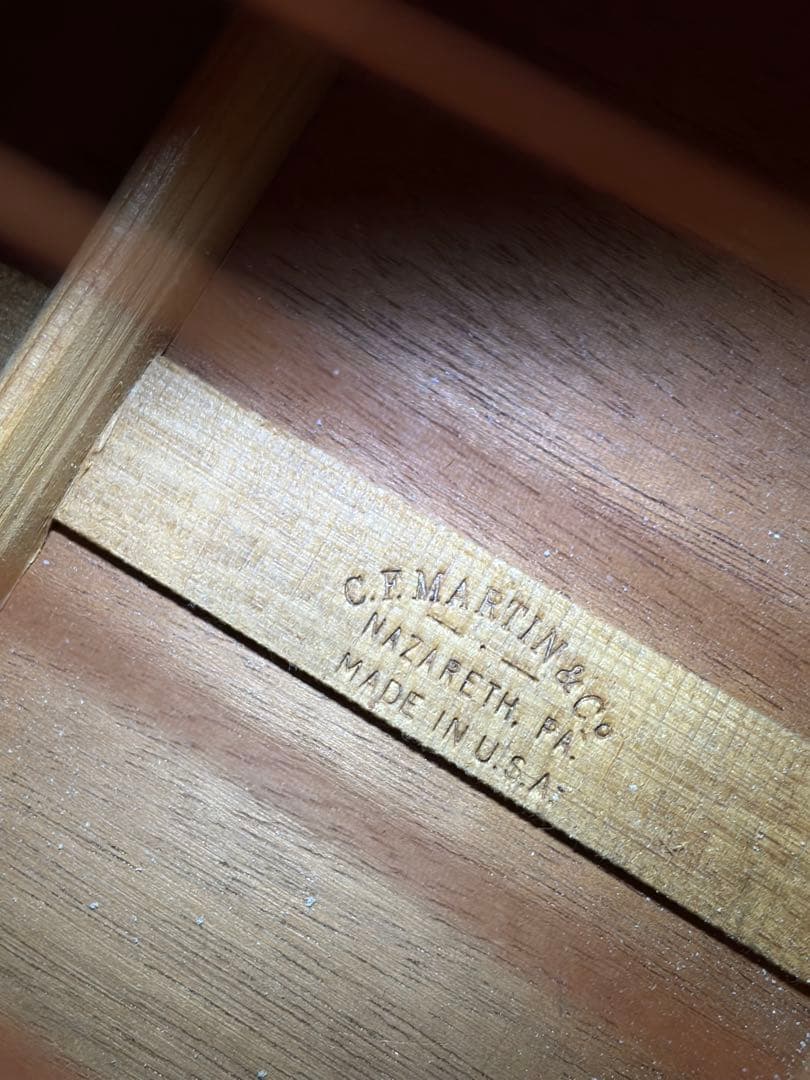 マーティンギター、D-1、1997年、USA、ピックアップ、純正ハードケース付き