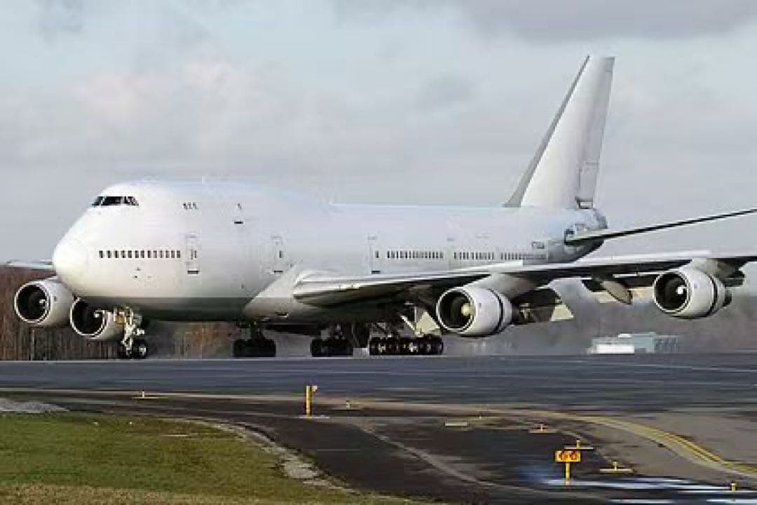 サザン・エア 元日本航空 B747-346 Planetags