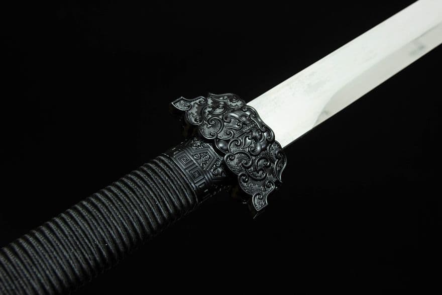 古兵器   武具　刀装具　日本刀　模造刀   居合刀 一刀破魂