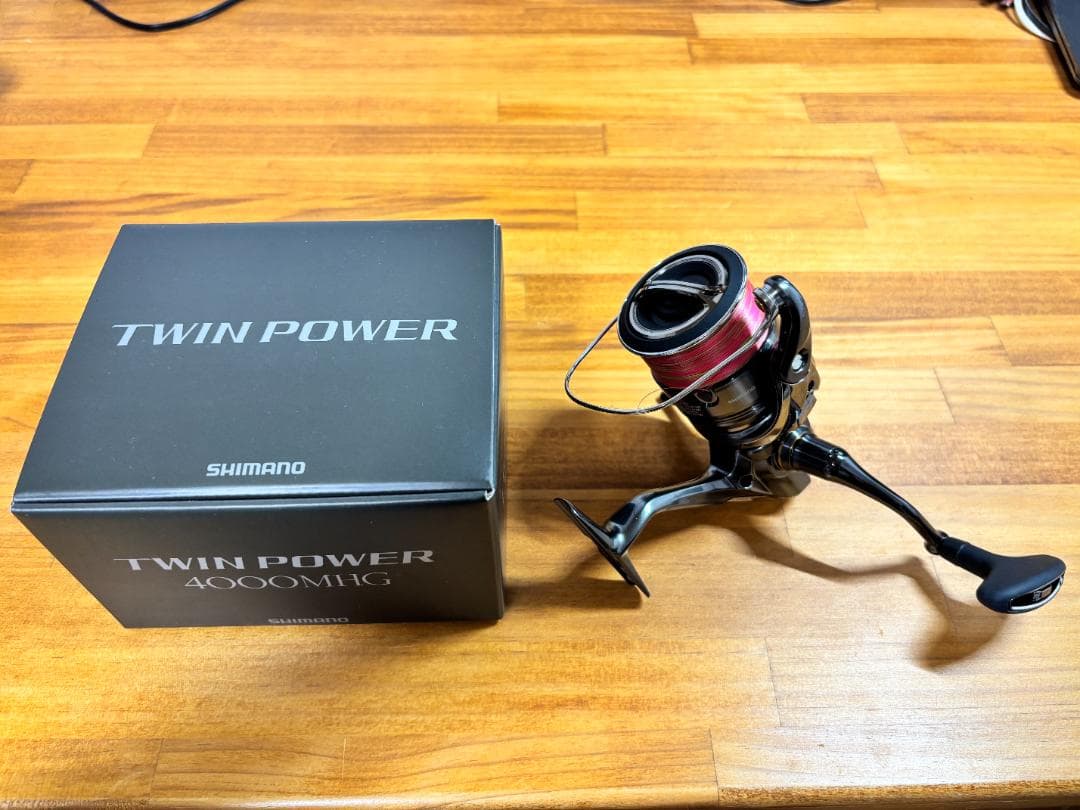 【美品・使用わずか】シマノ 24ツインパワー4000MHG（箱付き・付属品追加）
