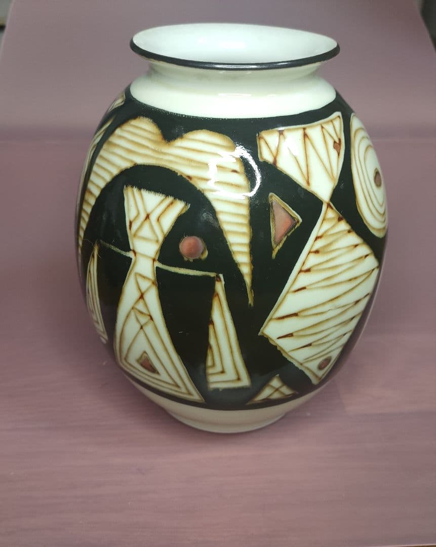 有田焼 小野琥山　抽象模様の陶器花瓶