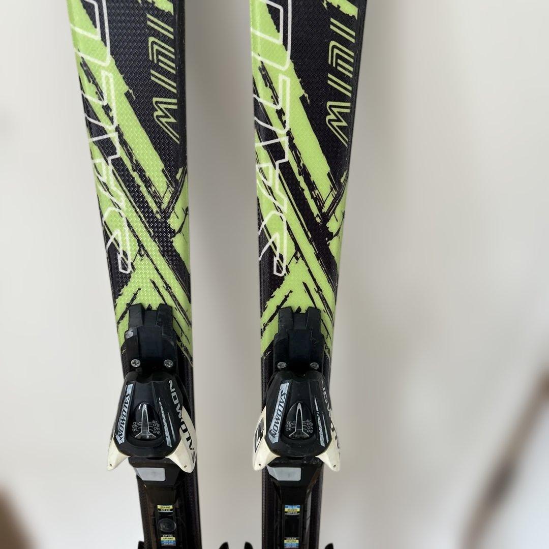 サロモンスキー板 ブラック/グリーン