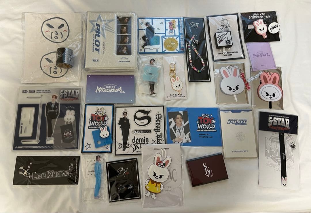 【まとめ売り】リノ　リビット　グッズ　トレカ